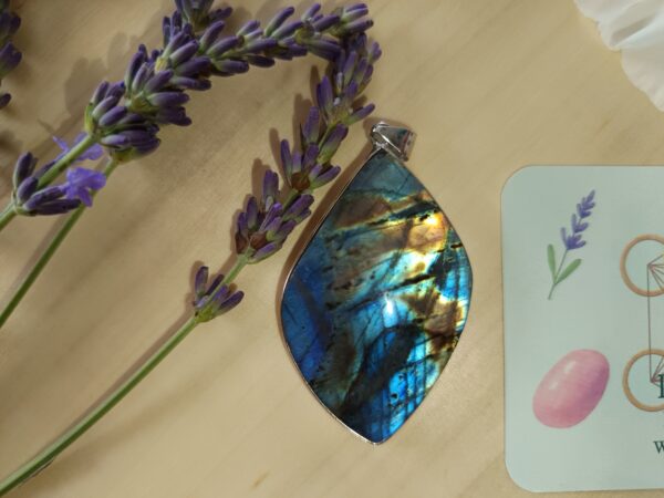 Pendentif Labradorite Forme Libre 5cm – Image 3